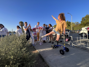  using a Orthomate All-Terrain Knee Scooter from Los Angeles California August 2023