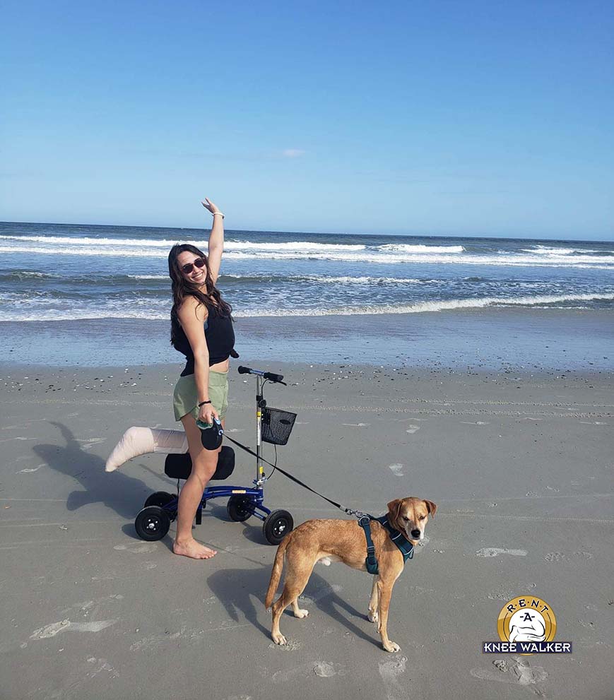 Knee Walker Photo Contest Winter 2023 - Amy!
